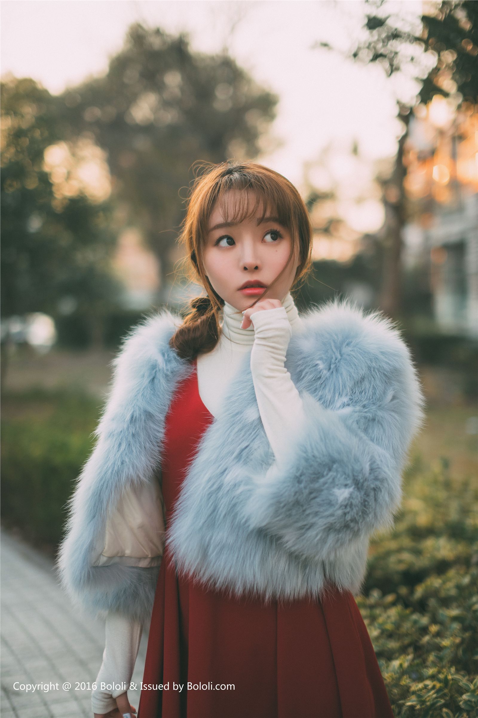 [BoLoLi波萝社] 2017.03.09 BOL027 七宝变装死库水诱惑 柳侑绮